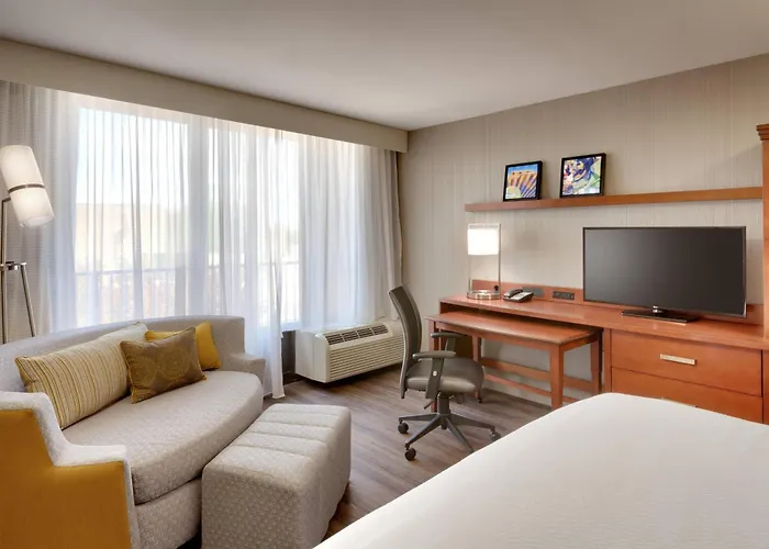 Courtyard by Marriott Albuquerque