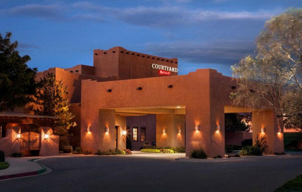 Courtyard By Marriott Hotel 3*