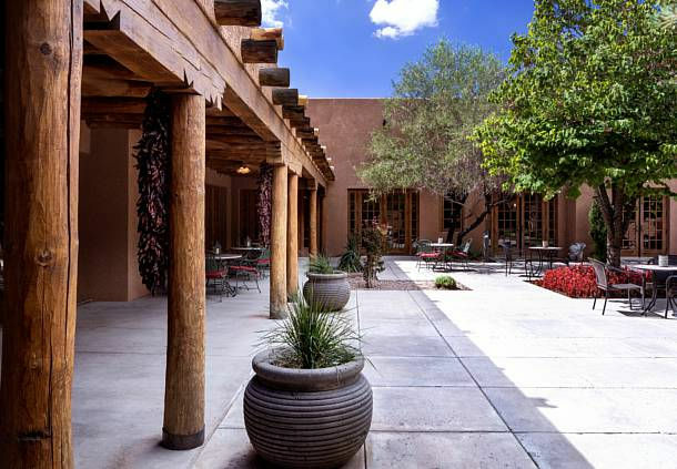 Courtyard By Marriott