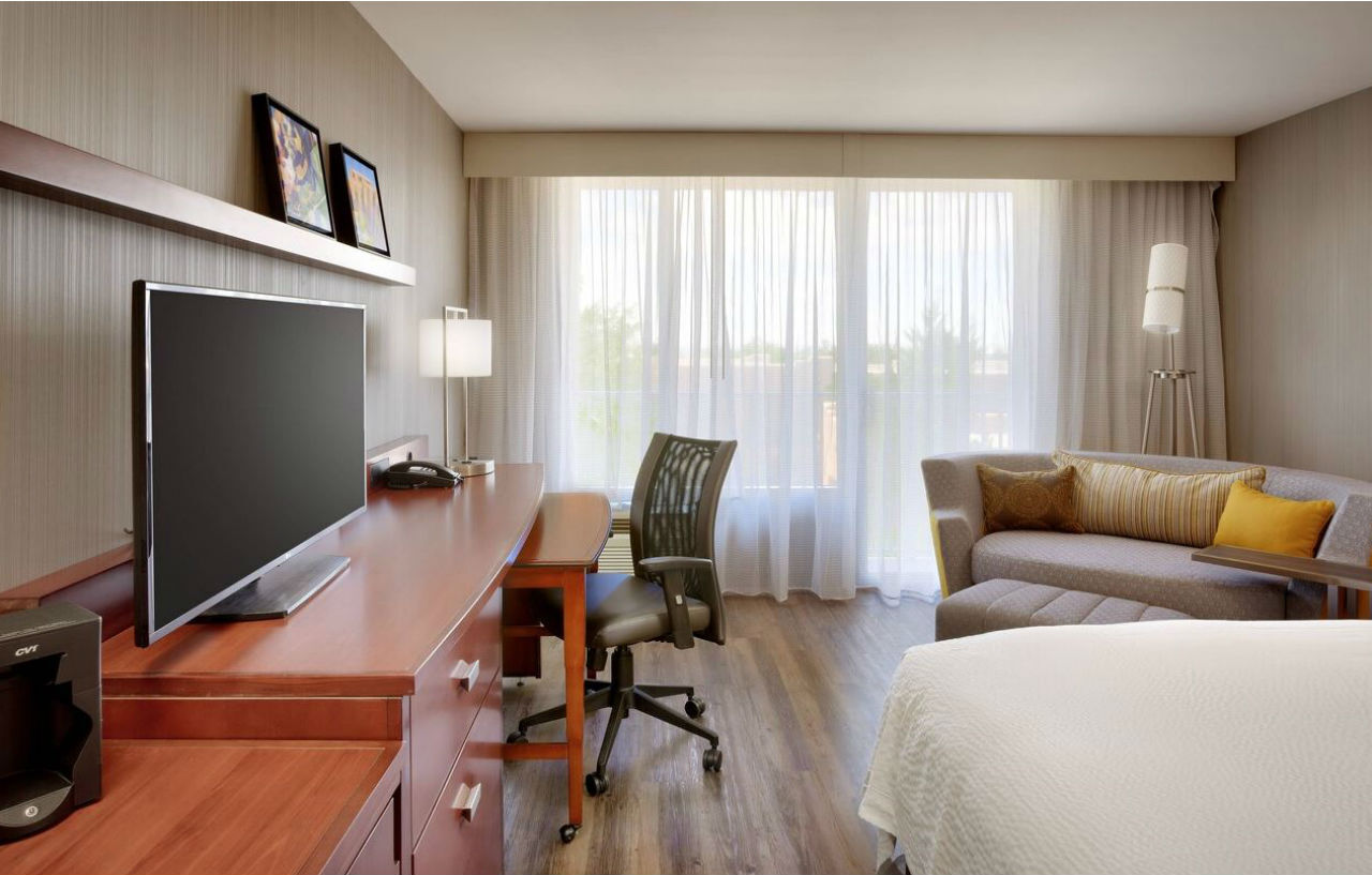 Courtyard By Marriott Hotel 3*